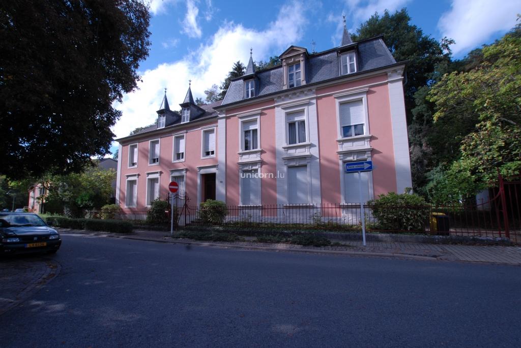 Maison en vente à Mondorf-Les-Bains  - 500m²