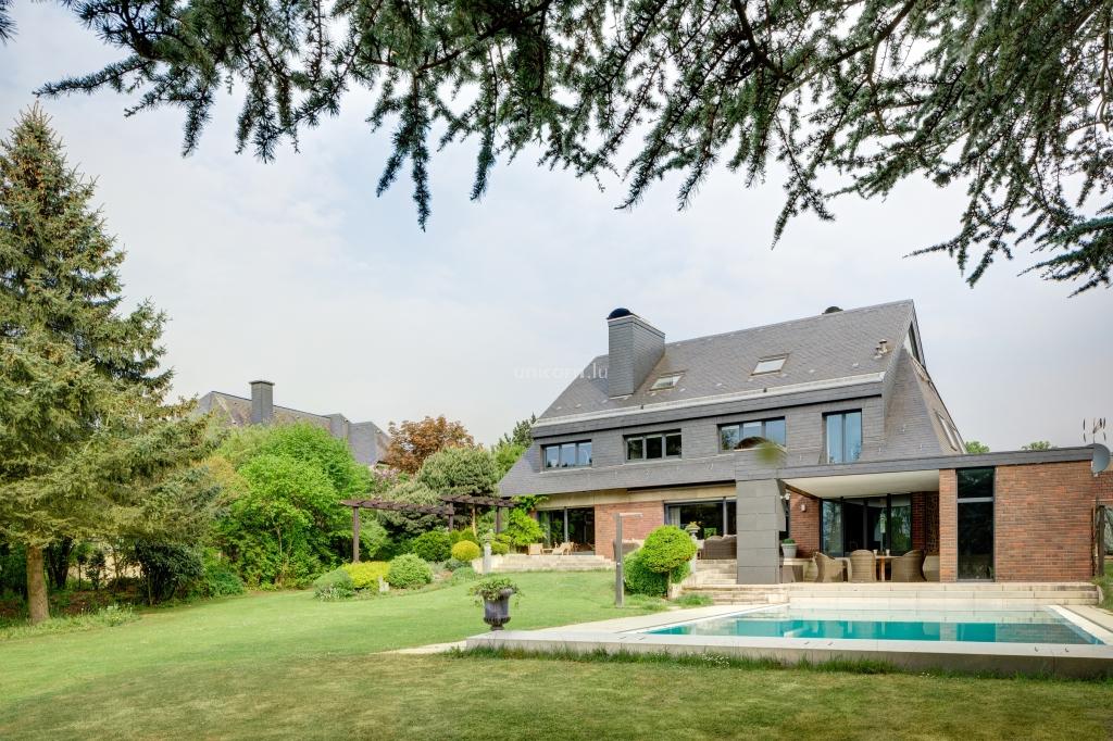 Maison en vente à Luxembourg  - 475m²