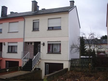 Detached house for sale in Differdange  - 111m²