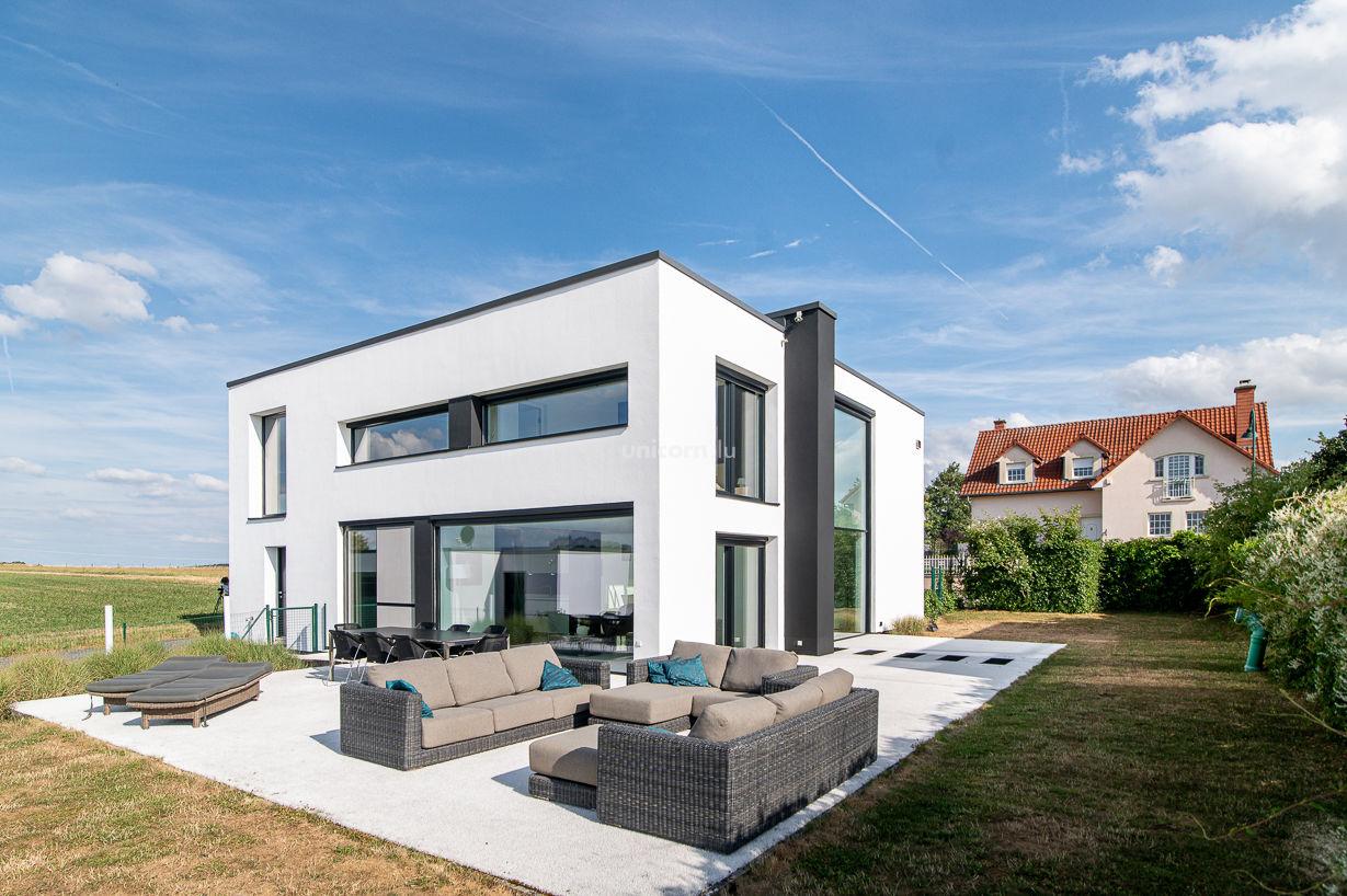 Maison en vente à Dahlem  - 325m²