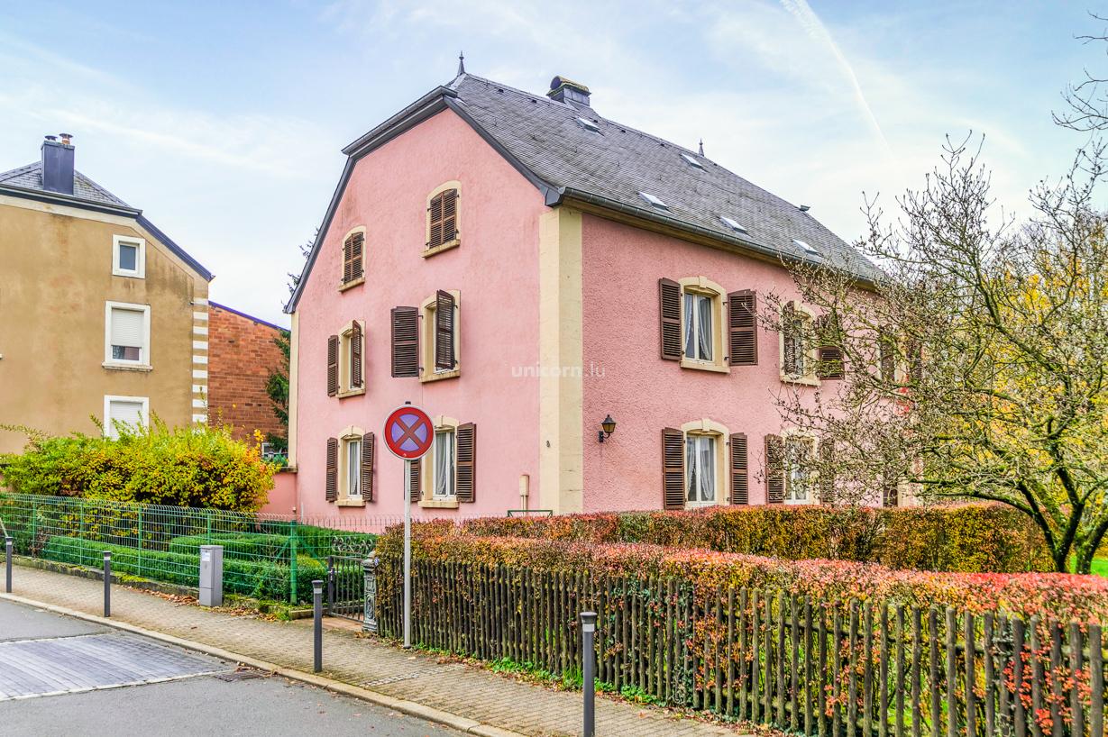 Maison en vente à Schouweiler  - 267m²