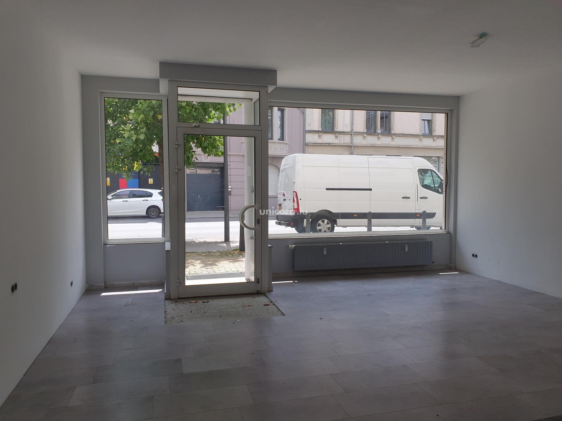 Commerce en location à Esch-sur-Alzette  - 115m²