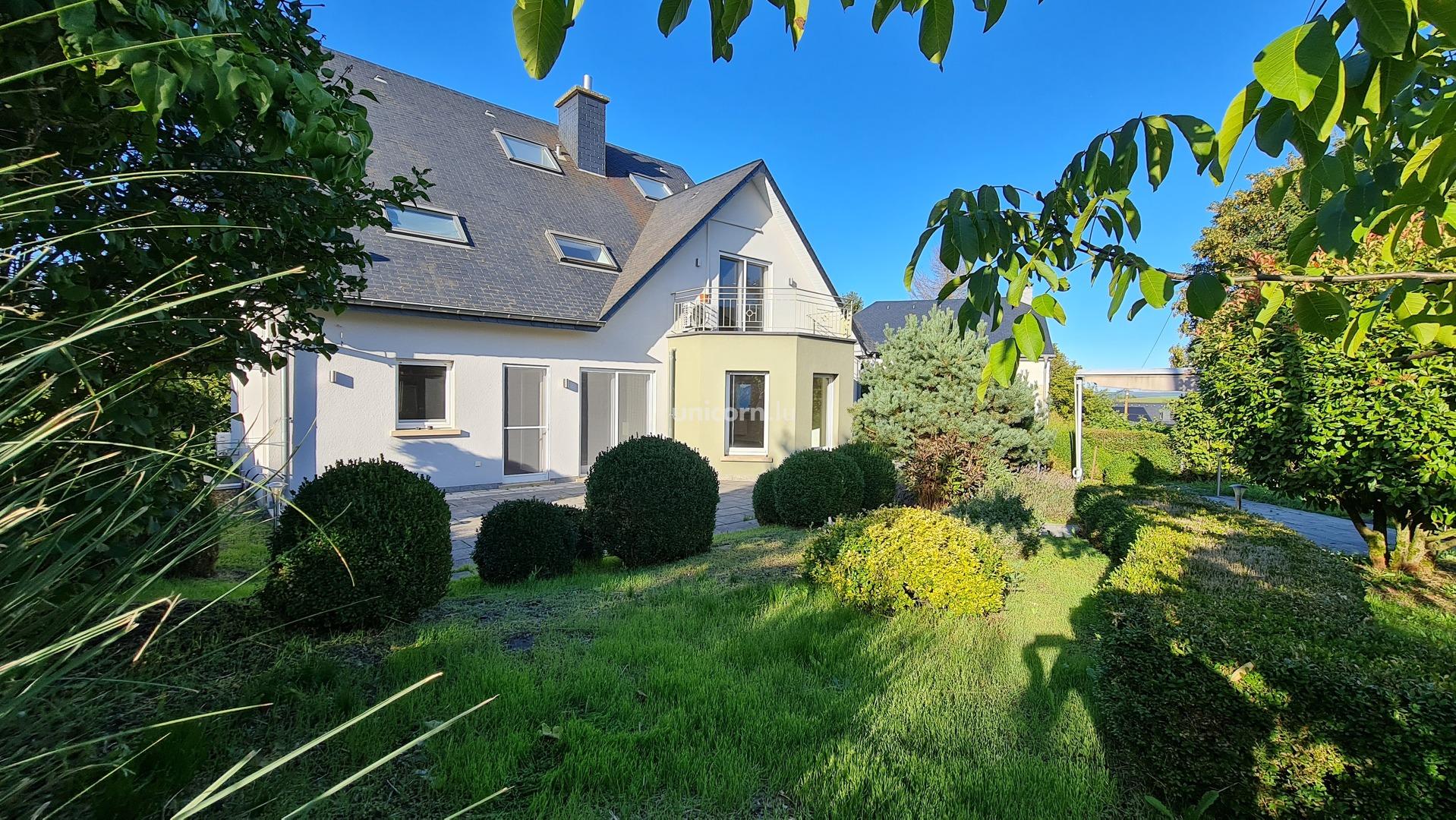 Maison en vente à Waldbredimus  - 400m²