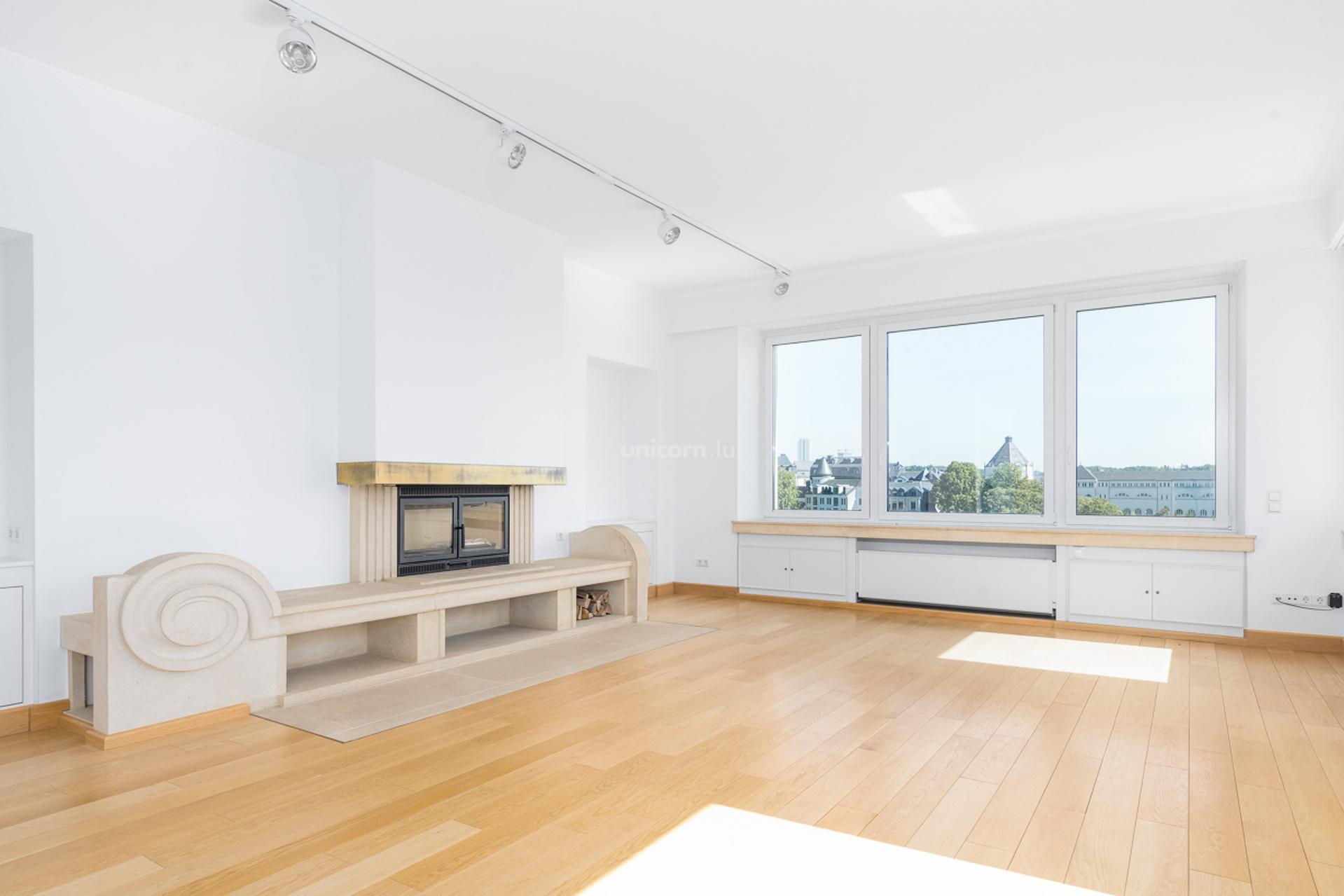 Duplex en location à Luxembourg-Centre  - 190m²