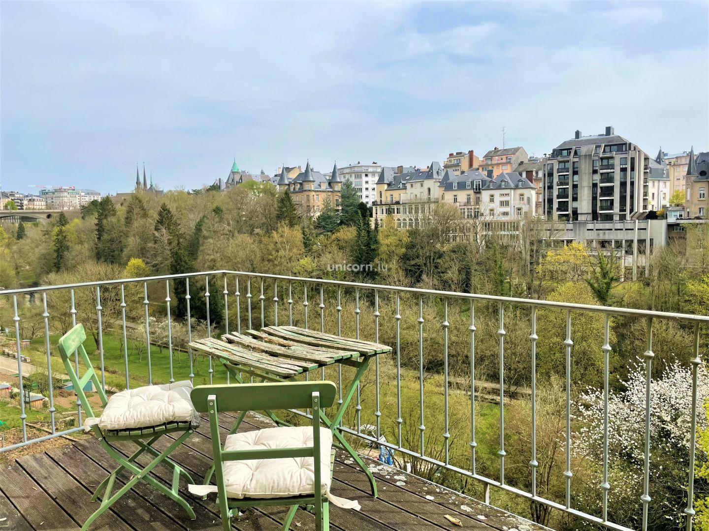 Apartment for rent in Luxembourg-Centre  - 61m²