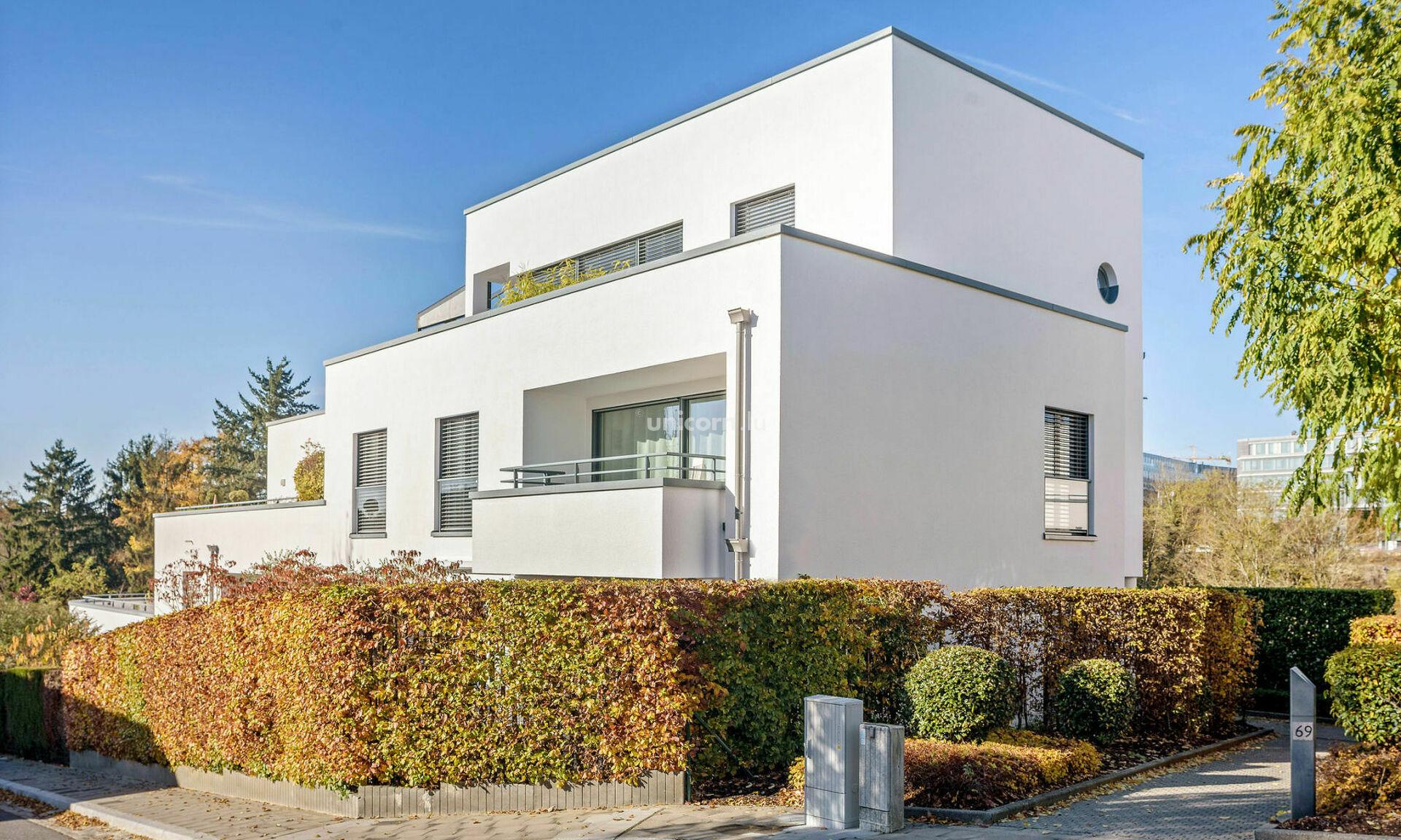 Penthouse for sale in Luxembourg-Kirchberg  - 160m²