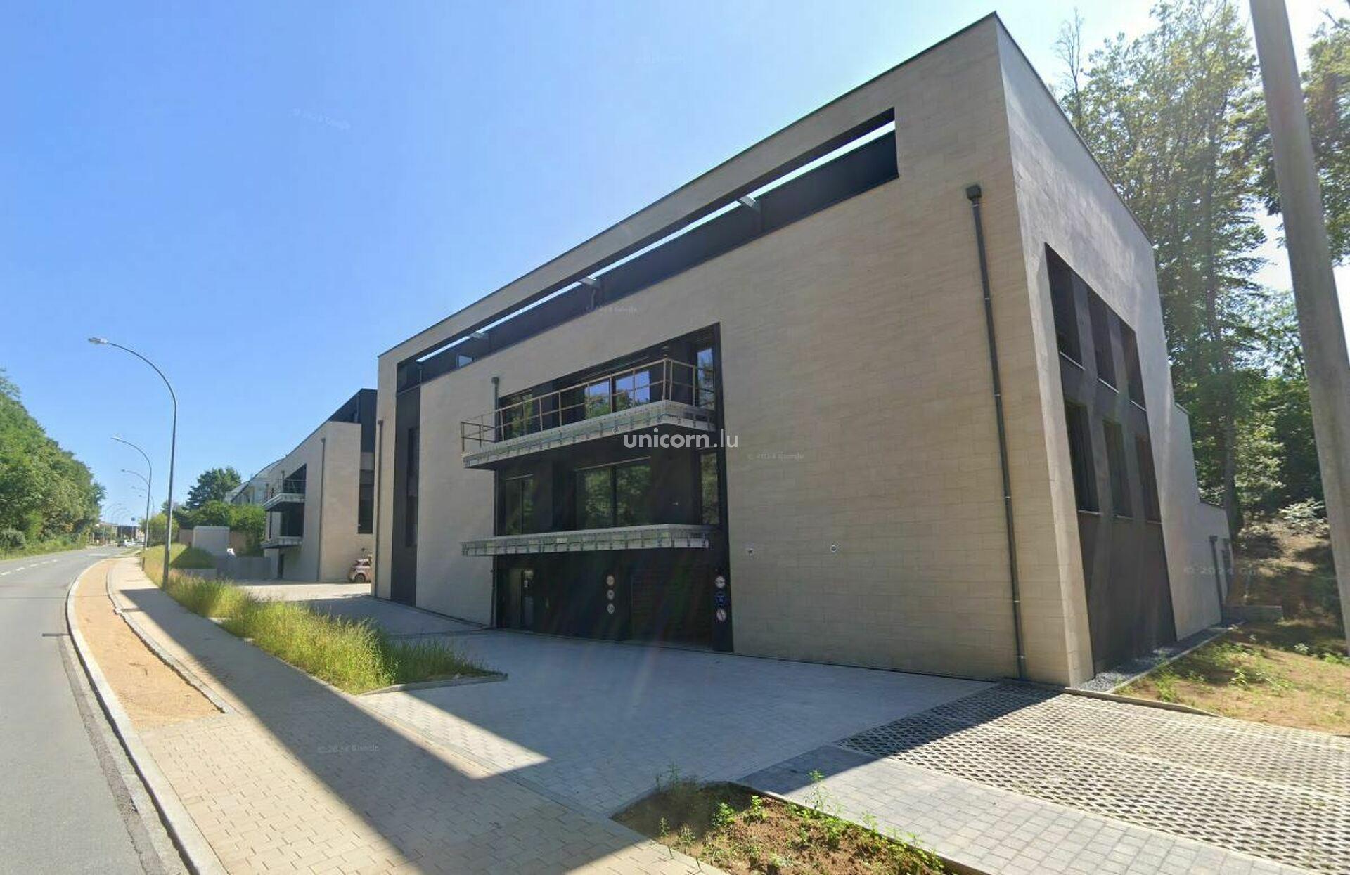 Car park for sale in Bridel 