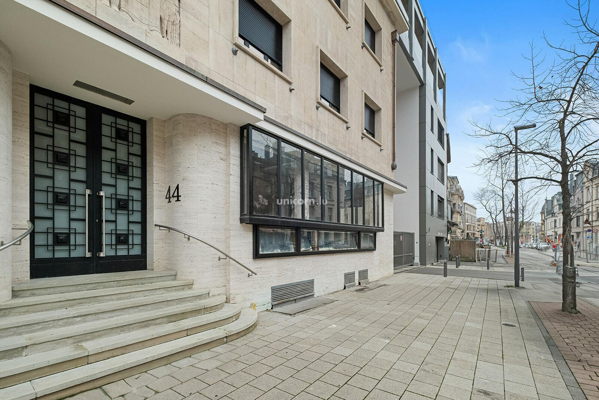 Büro zu verkaufen in Esch-Sur-Alzette  - 40.45m²