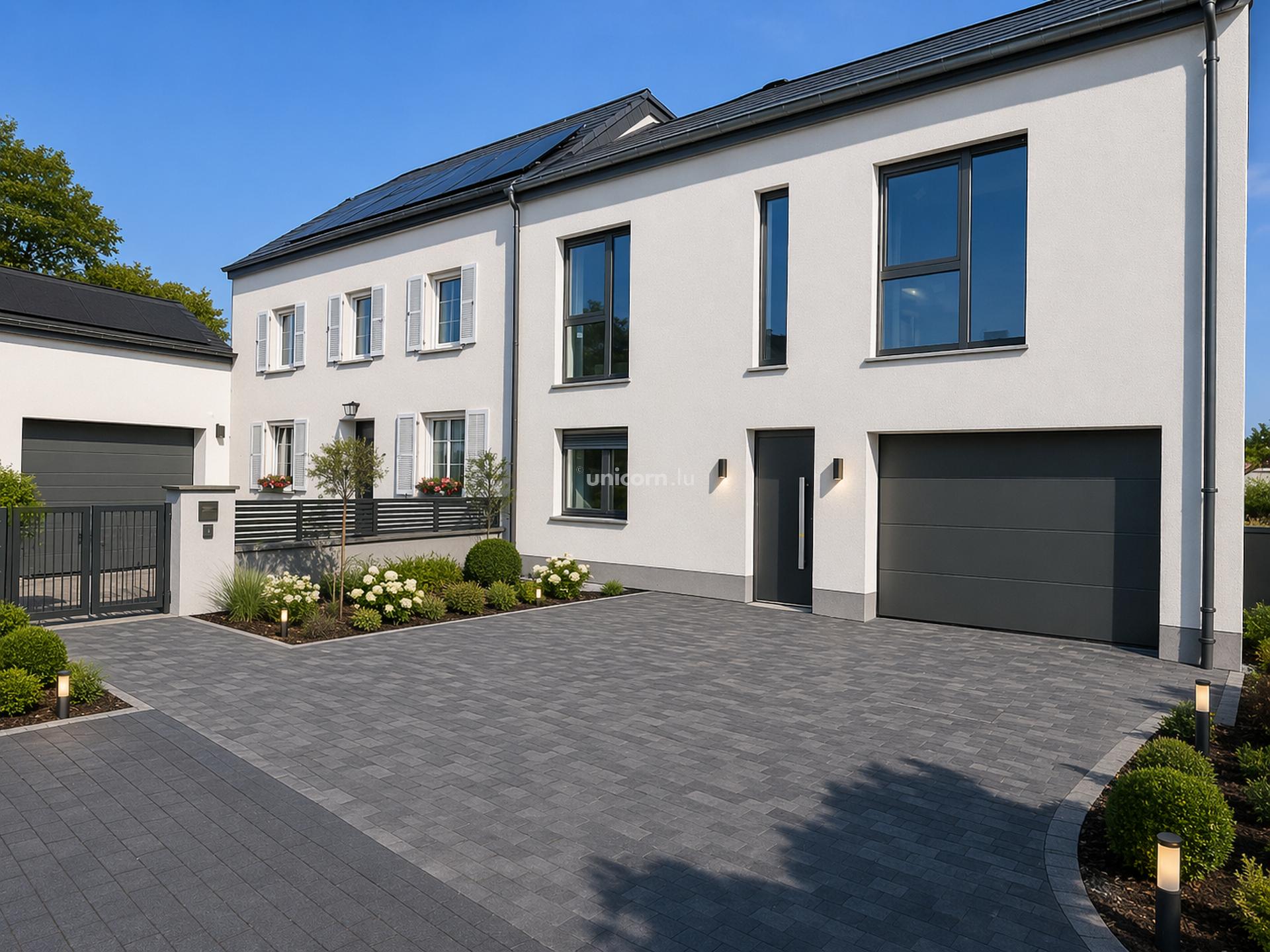 House for sale in Altrier  - 275m²