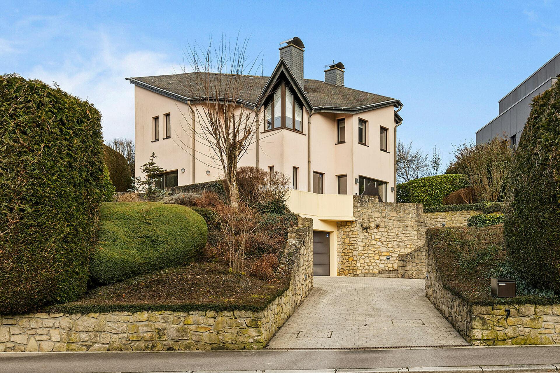 Villa en vente à Bridel  - 204m²