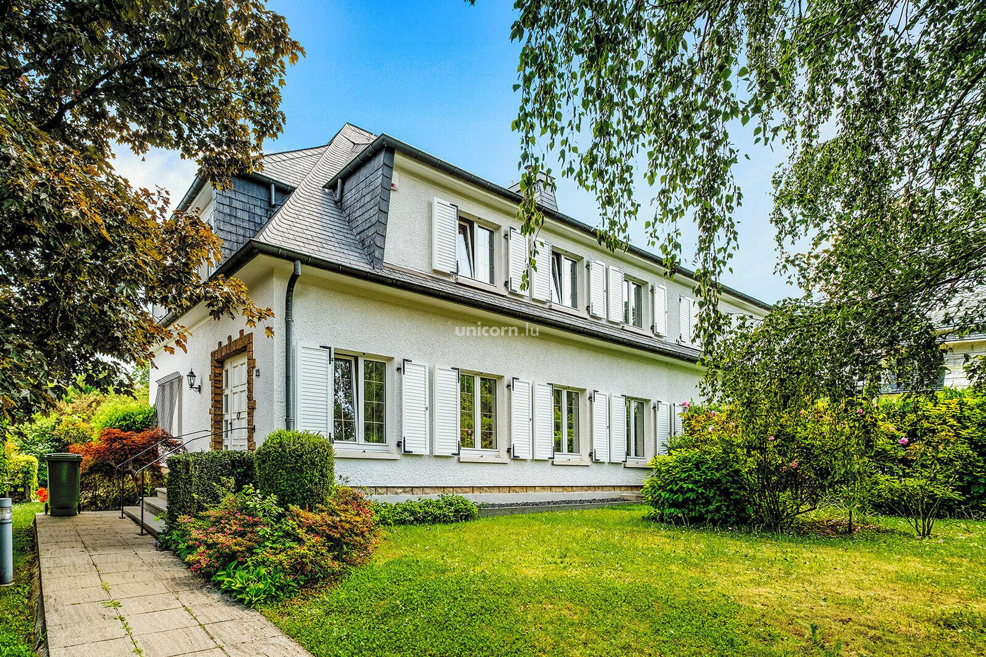 Maison en vente à Sanem  - 190m²