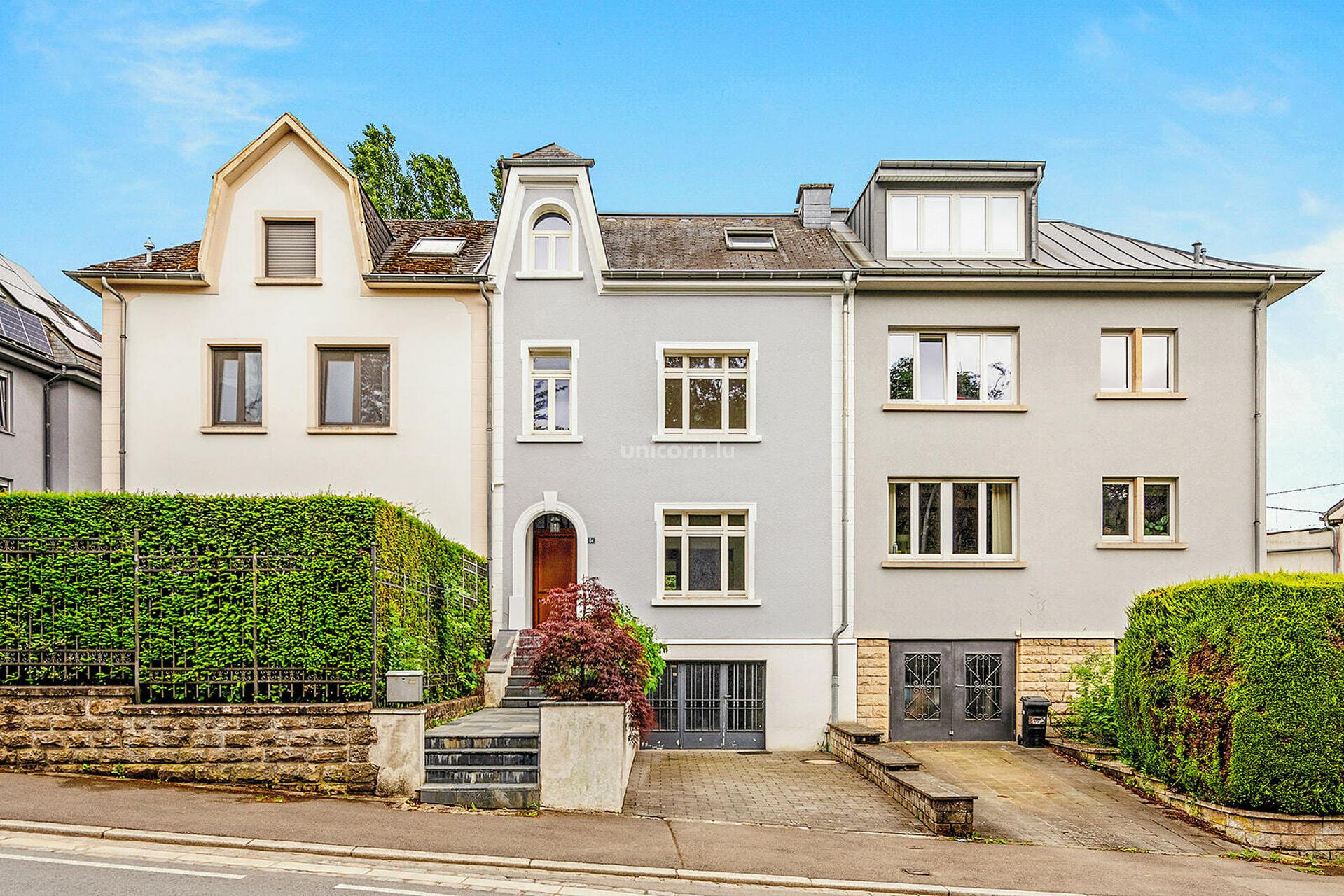 Maison en vente à Luxembourg-Hamm  - 180m²