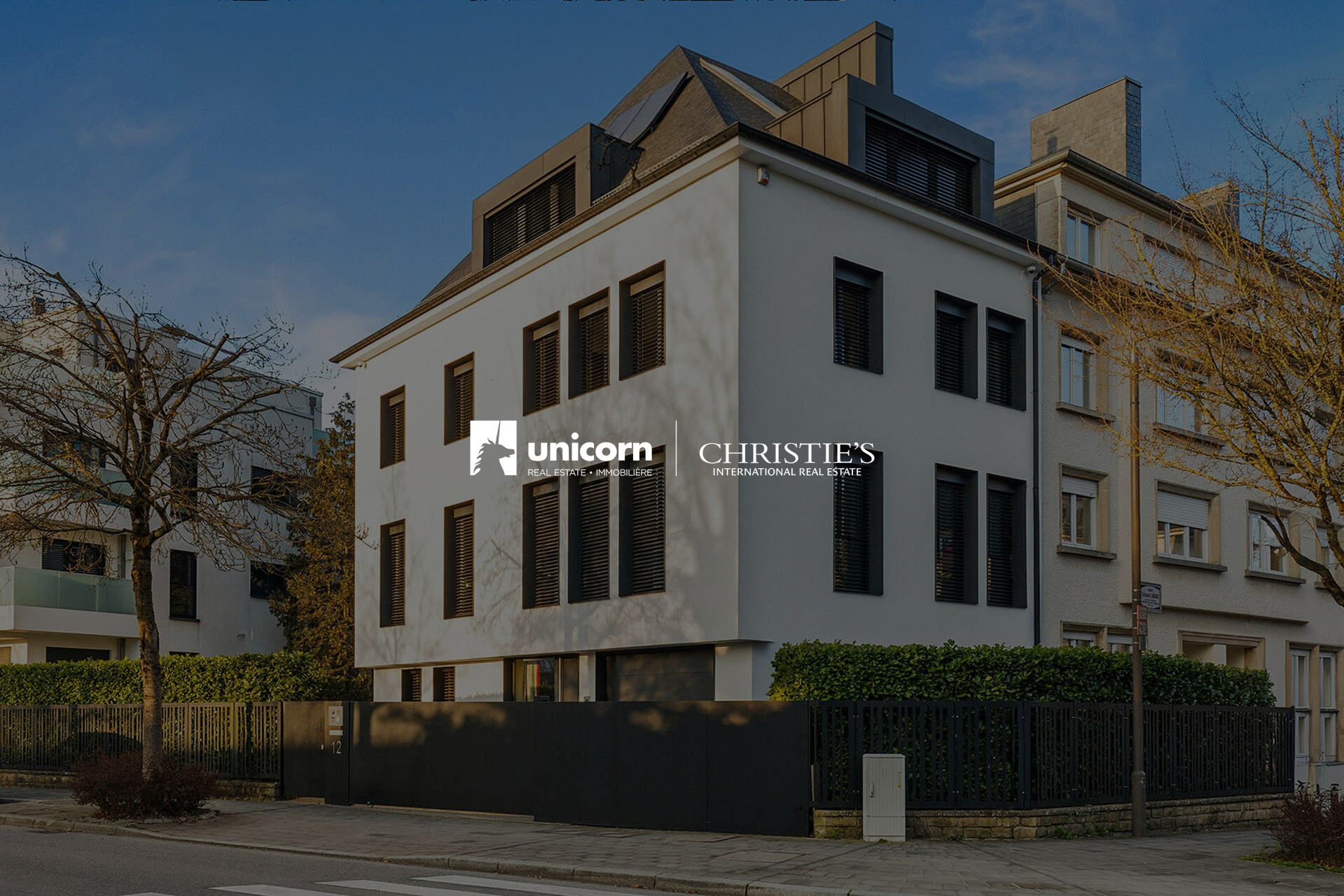 House for sale in Luxembourg-Limpertsberg  - 500m²