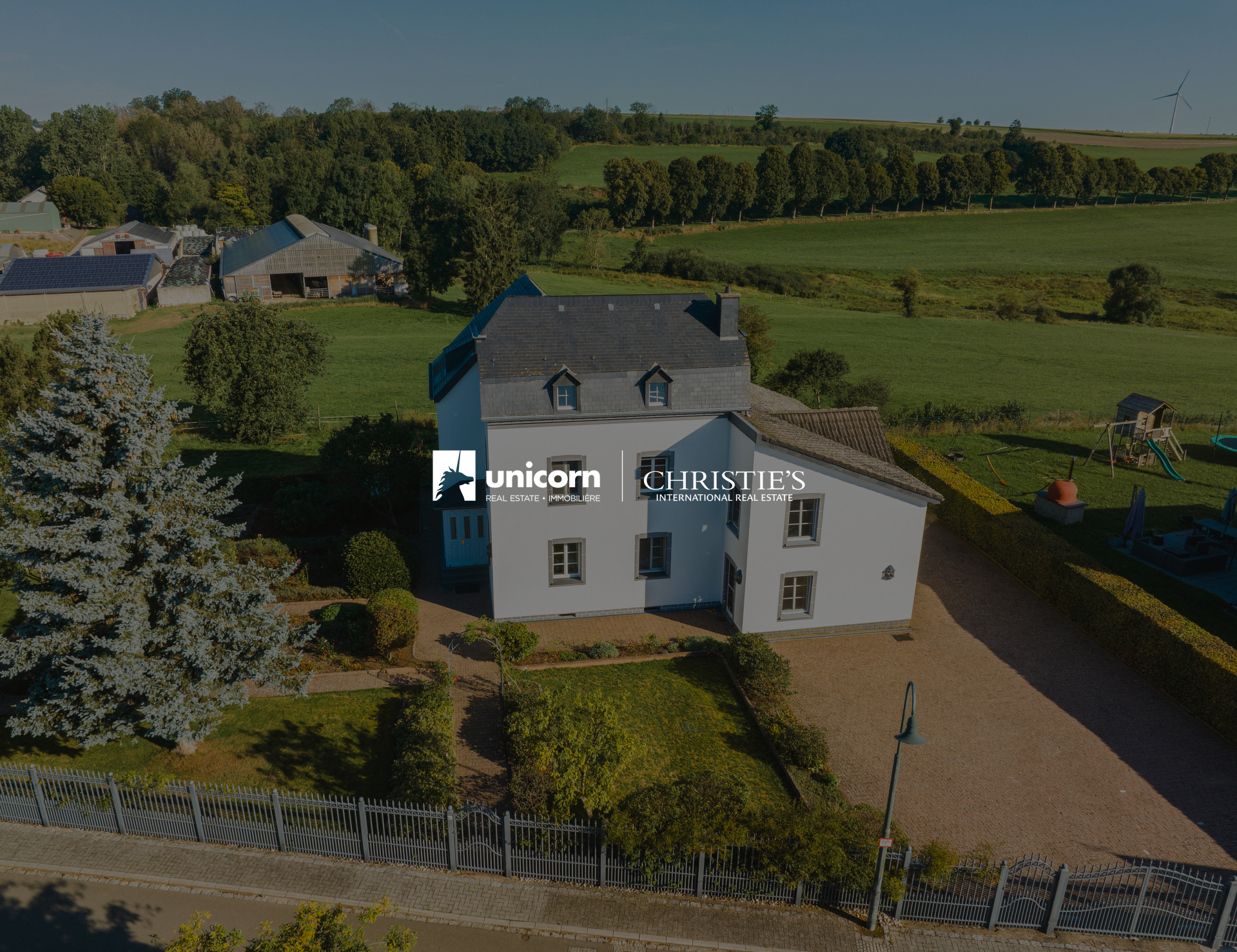 Mansion for sale in Wincrange  - 380m²